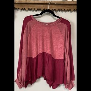 UMGEE BNWOT wine medium top
